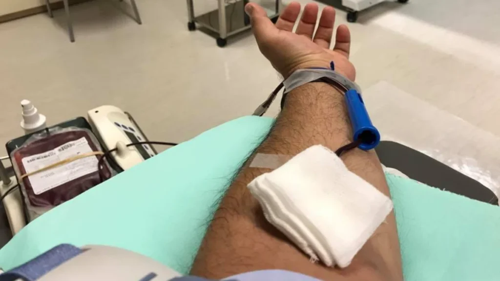 Doar sangue pode ajudar a eliminar substâncias químicas “eternas” do corpo, revela estudo