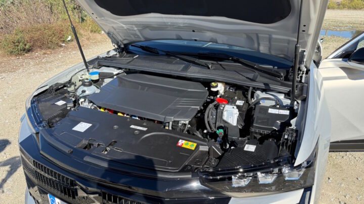 Nº4 E-TENSE 100% elétrico da DS