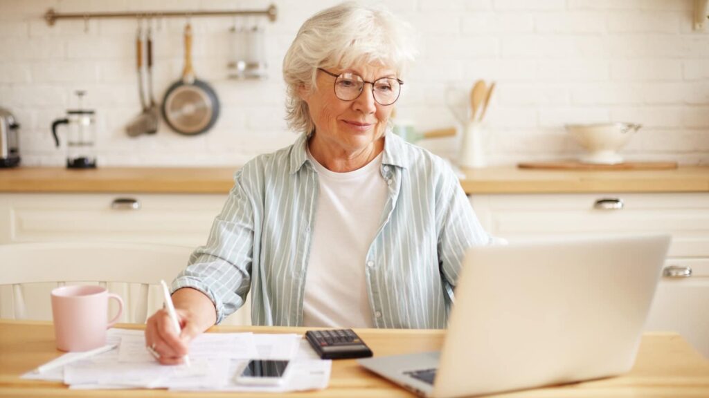 Alemanha quer que reformados ganhem até 2000 euros/ mês isentos de impostos