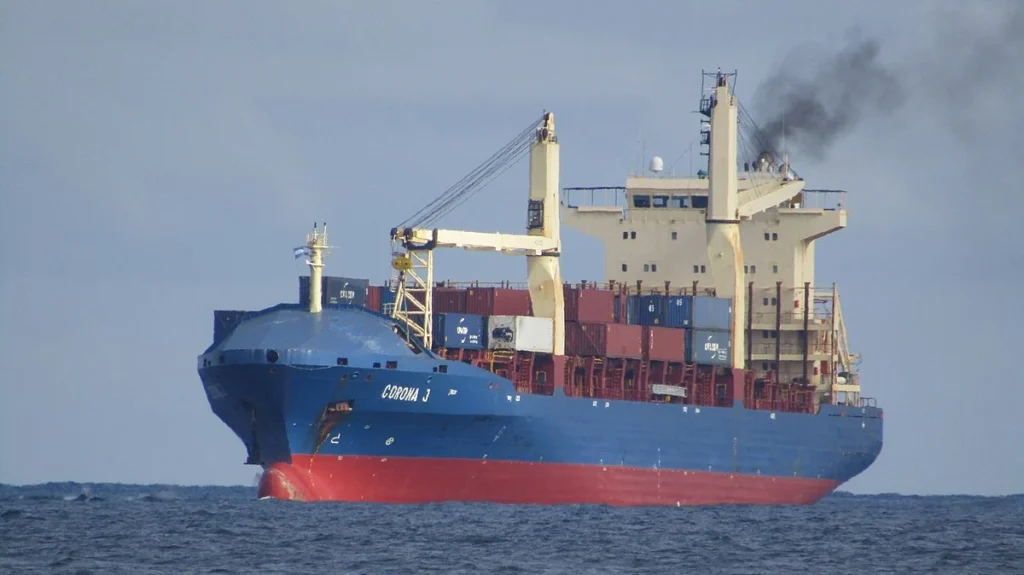 Ciberespionagem no mar: hackers chineses espalham pens USB infetadas em eventos