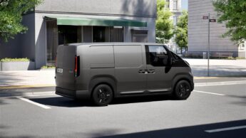 A Kia conquistou um recorde mundial certificado pelo Guinness World Records, depois de a sua carrinha elétrica PV5 Cargo percorrer 693,38 km com um único carregamento e a sua carga útil máxima autorizada de 665 kg.