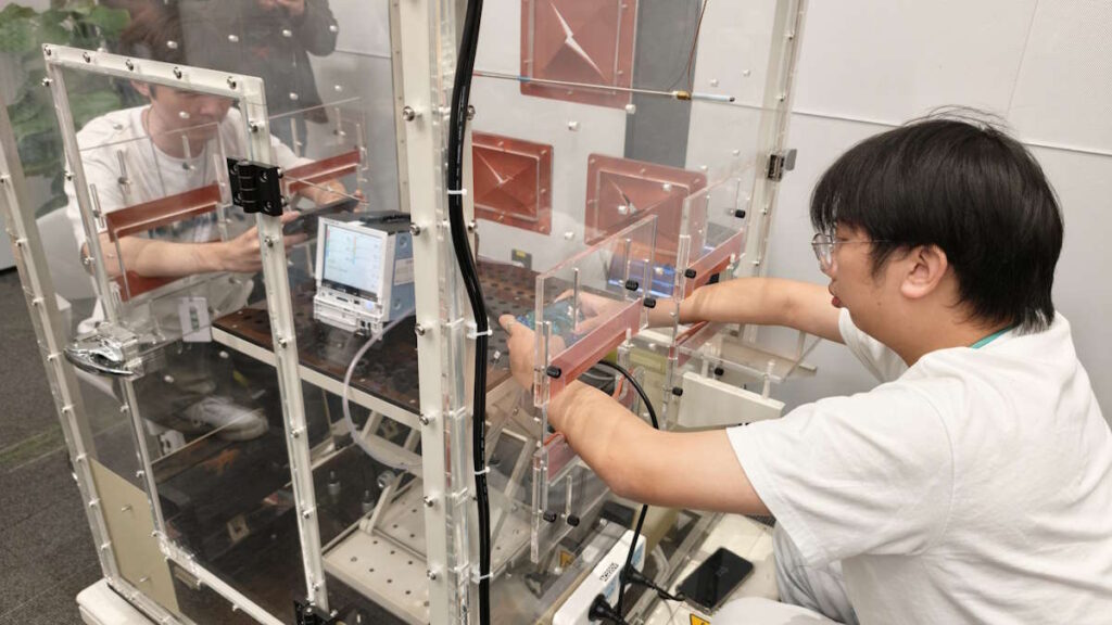 OPPO ColorOS 16 software smartphones