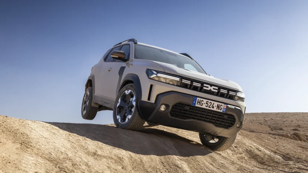 Ensaio de condução Dacia Duster Hybrid-G 150 4×4 (2025)… pelas dunas de Marrocos