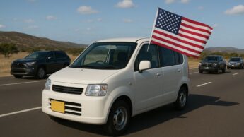 Kei car numa estrada com a bandeira dos EUA