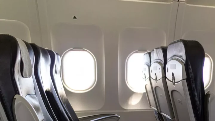 Ilustração dos triângulos dentro dos aviões