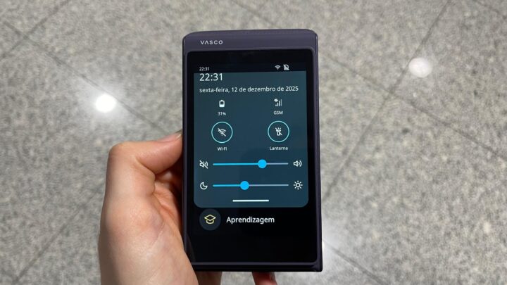 Central de controlo do tradutor automático Vasco Translator Q1