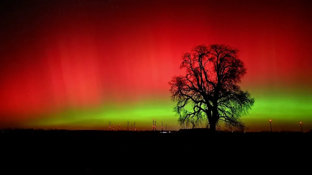 Espetacular aurora boreal é, na verdade, uma tempestade geomagnética severa