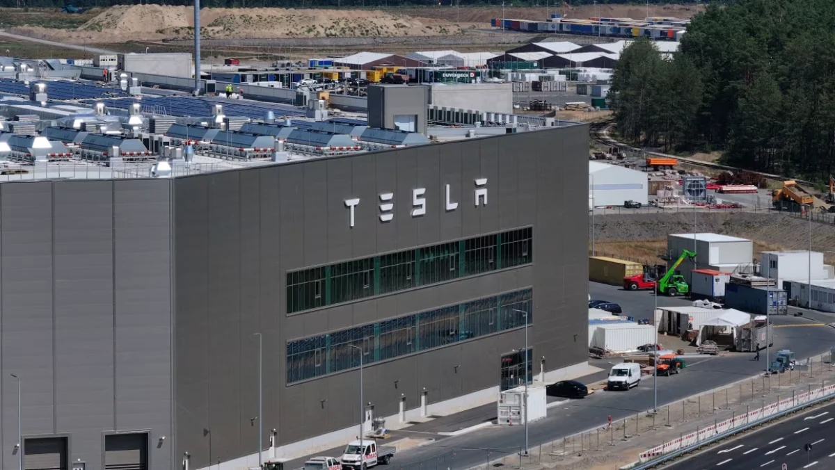 Tesla prepara produção de baterias na Europa e aposta na Alemanha a partir de 2027