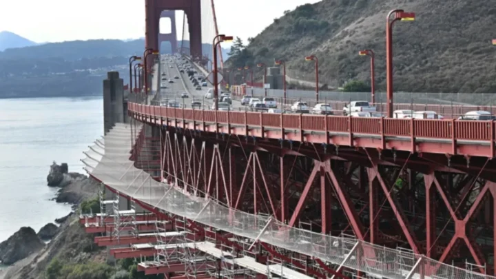 Imagem da proteção existente na ponte mais famosa dos Estados Unidos, a Golden Gate Bridge