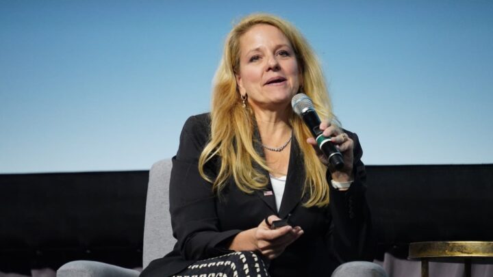 Gwynne Shotwell, presidente SpaceX, empresa responsável pela Starlink.
