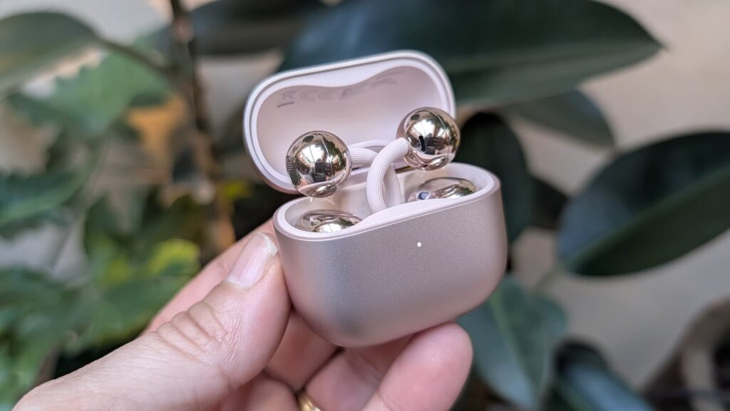 Huawei FreeClip 2: o presente que celebra a conexão e o estilo neste Dia dos Namorados