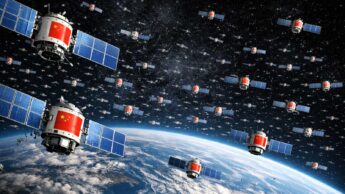 Imagem ilustrativa, gerada pelo ChatGPT, a mostrar satélites com a bandeira da China no espaço