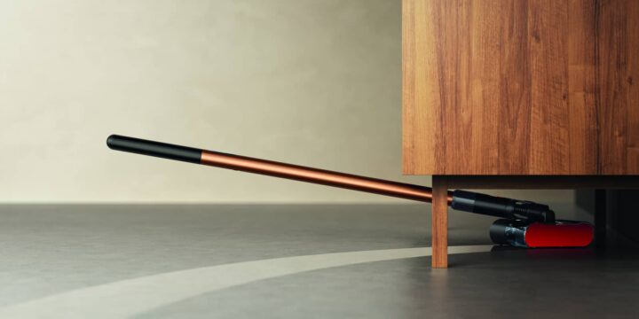 Dyson lança PencilWash, a mopa elétrica mais fina e ultraleve para uma limpeza higiénica