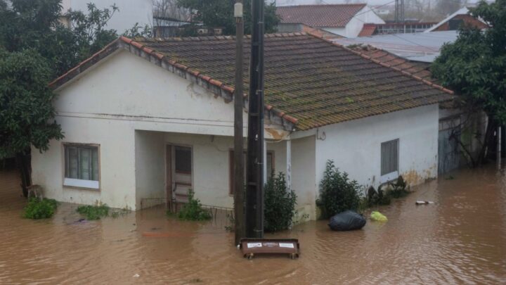 Tempestades: Governo exclui de apoios famílias e empresas com dívidas ao Fisco