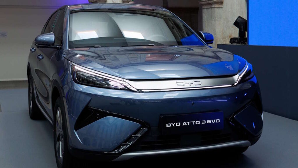 BYD ATTO 3 EVO autonomia carregamento ultrarrápido