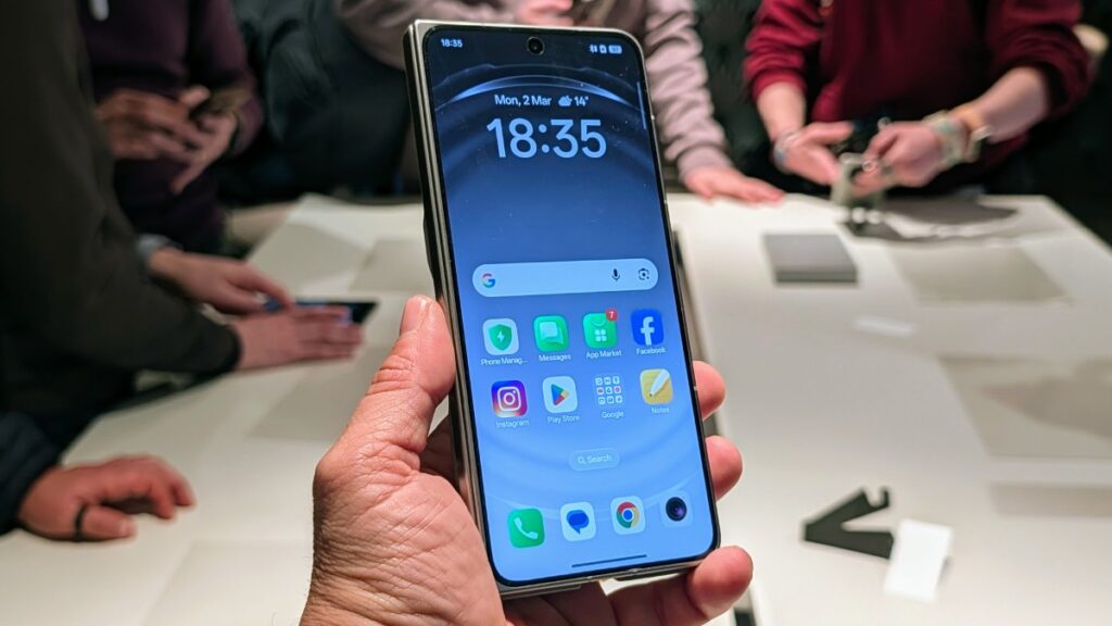 OPPO Find N6 dobrável vinco ecrã invisível