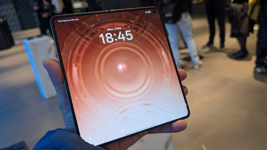 OPPO Find N6 dobrável vinco ecrã invisível