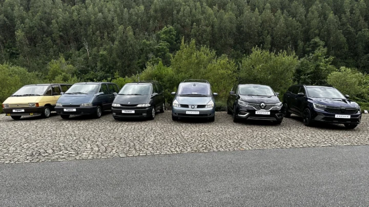 Imagem 6 gerações do Renault Espace