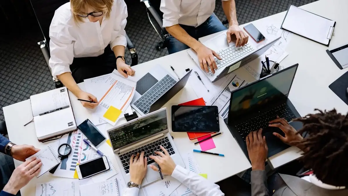 Afinal, os jovens são os que mais resistem ao uso de IA nas empresas