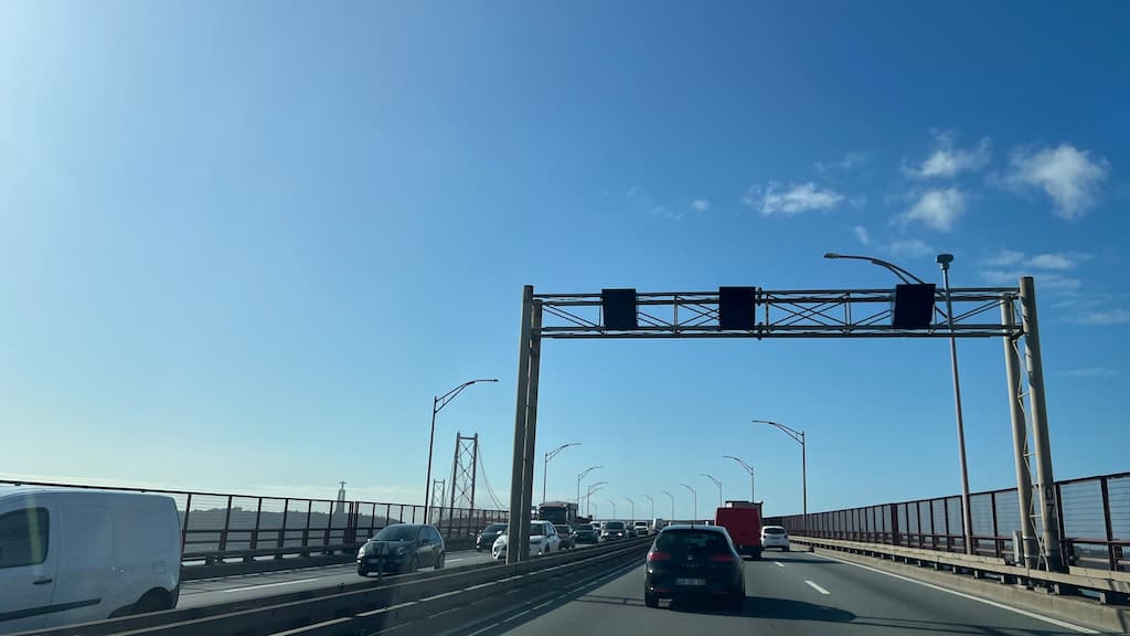 AutoEstrada: não circule na via do meio sem necessidade