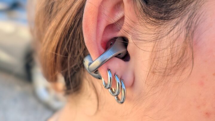 OPPO Enco Clip2 Open Earbuds som