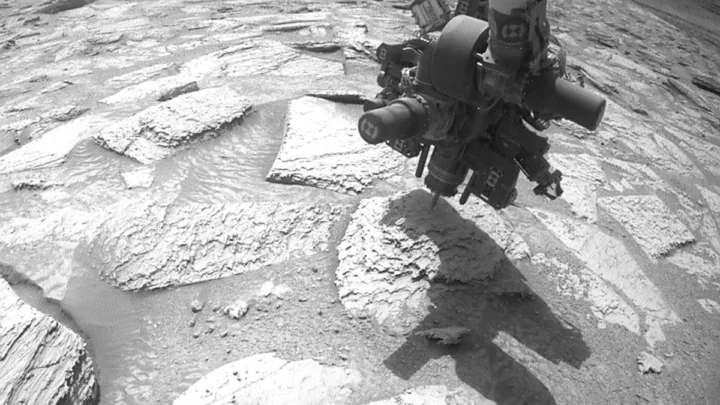 O rover Curiosity a atuar em Marte
