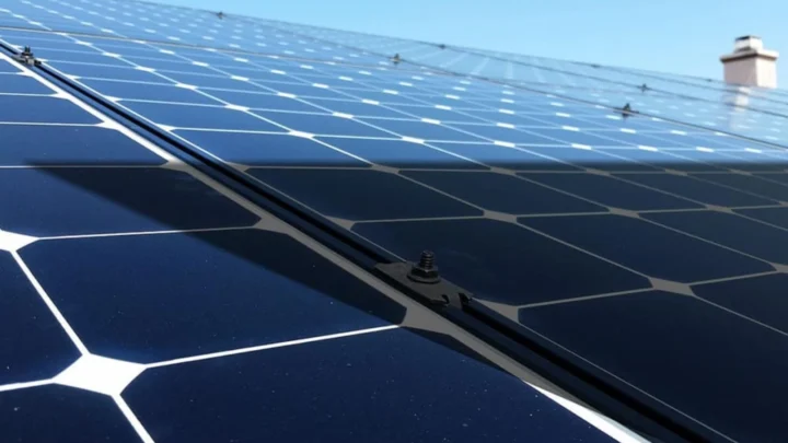 Imagem painéis solares na sombra