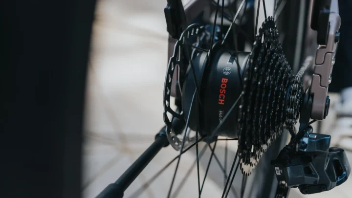 Imagem motor Bosch ao cubo de trás nas eBikes