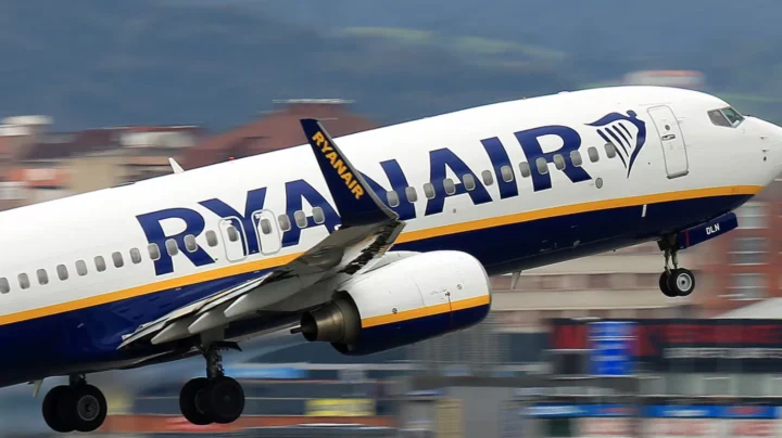 Imagem avião da Ryanair