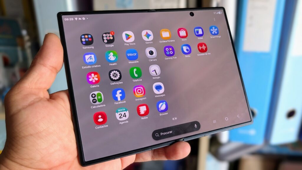 Samsung Galaxy Z Fold 8 ecrã dobráveis