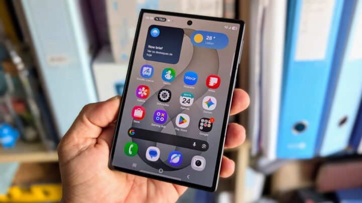 Samsung Galaxy Z Fold8 ecrã dobráveis