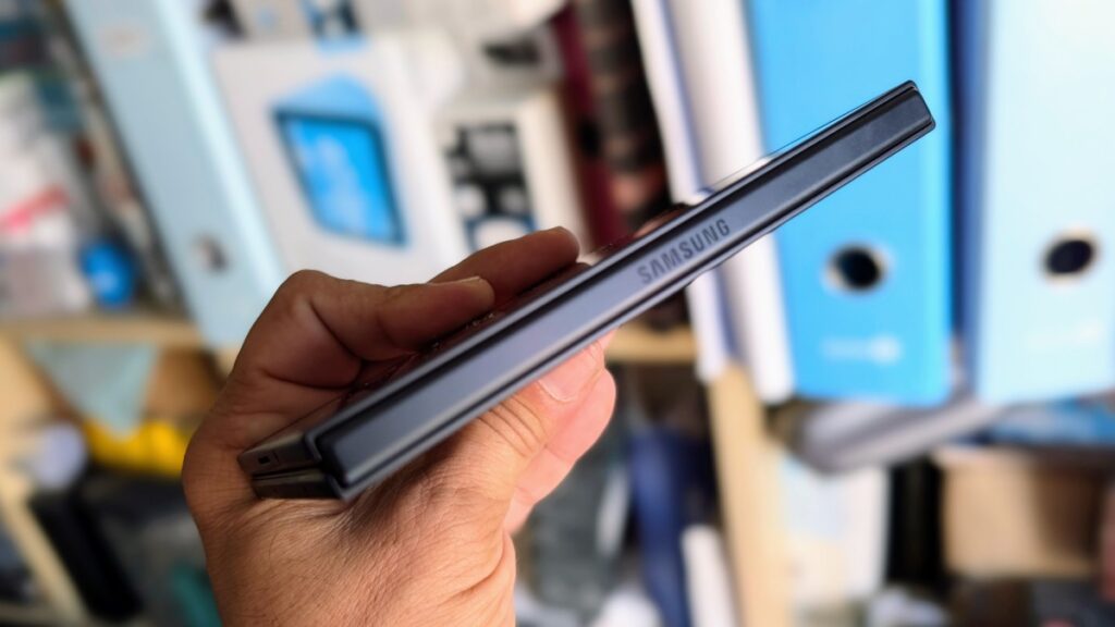Samsung Galaxy Z Fold 8 ecrã dobráveis