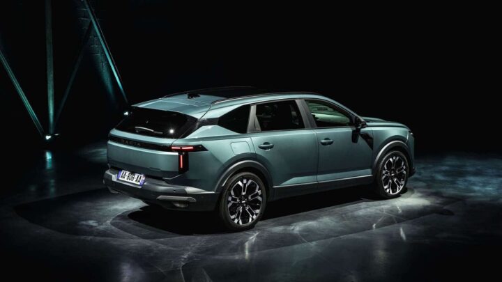 Dacia Striker