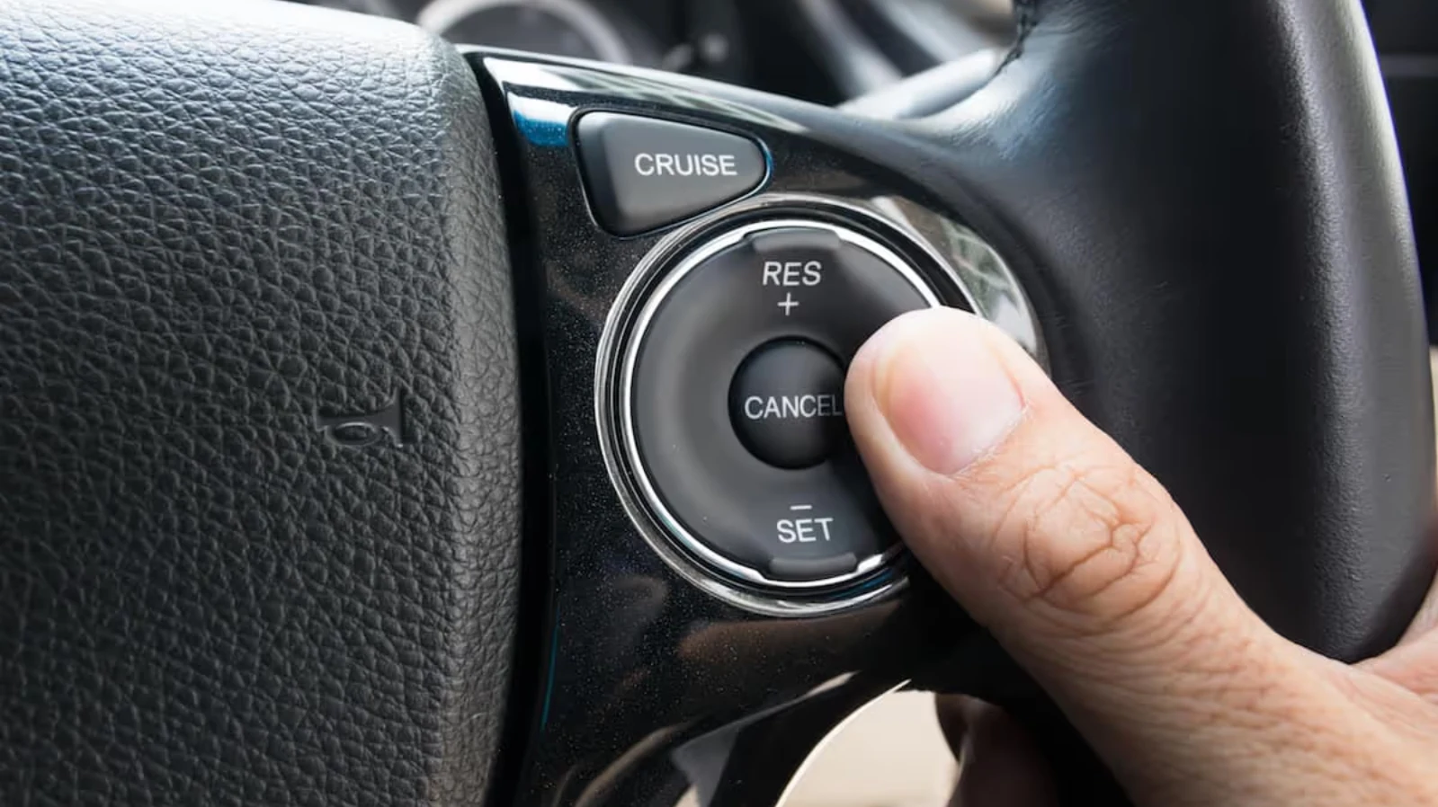 Quando o cruise control parecia impossível de desligar: três casos que fizeram história