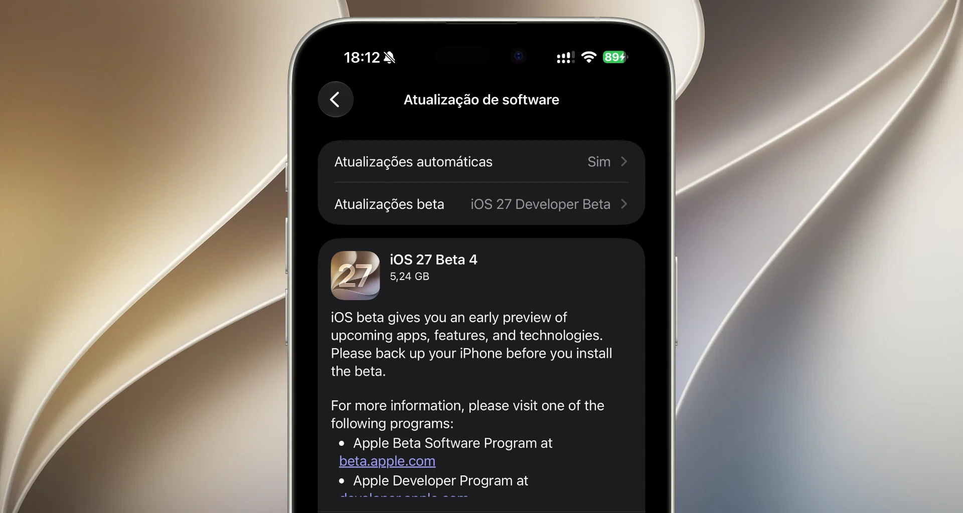 Apple iOS 27 Beta: New Siri AI and Performance Enhancements