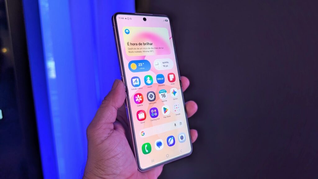 Galaxy Z Fold 8 Samsung dobráveis