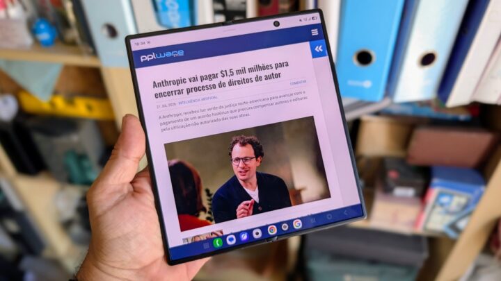 Samsung Galaxy Z Fold8 Ultra smartphone dobrável