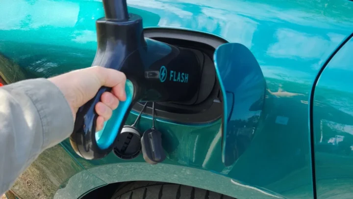 Imagem Flash Charging da BYD
