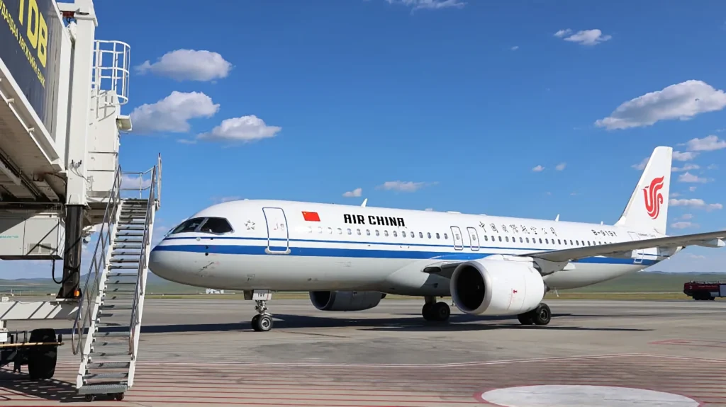 China desafia Airbus e Boeing: C919 estreia a sua primeira rota internacional
