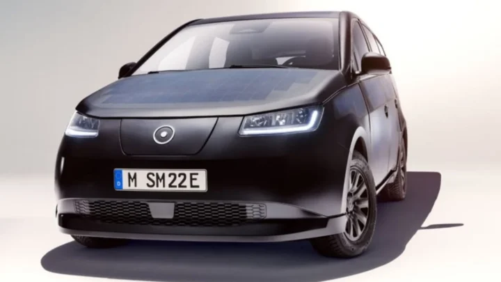 Imagem carro elétrico solar