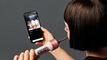 Dyson CameraJet: nova escova de dentes tem uma câmara e sabe onde precisa de limpar
