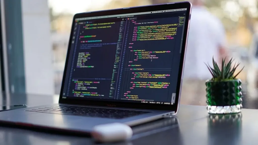 As 10 linguagens de programação mais famosas de sempre e quem as criou