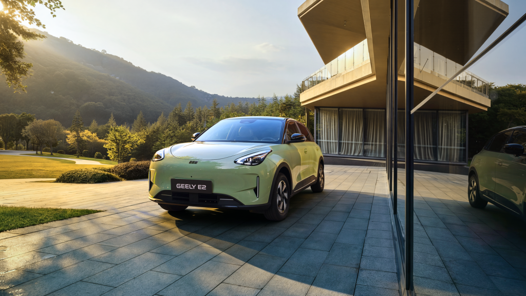 Geely entra em Portugal com o “compacto elétrico mais vendido do mundo”. Já há preço!