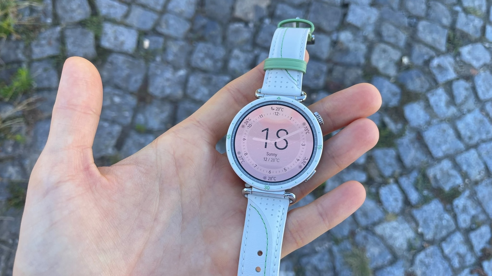 A nova geração Huawei Watch GT 7 já está disponível em Portugal