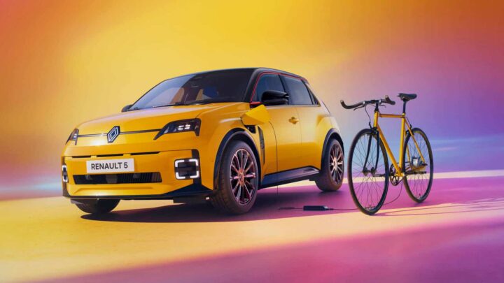 Renault 5 E-Tech Elétrico recebe novas versões para oferecer até 430 km de autonomia