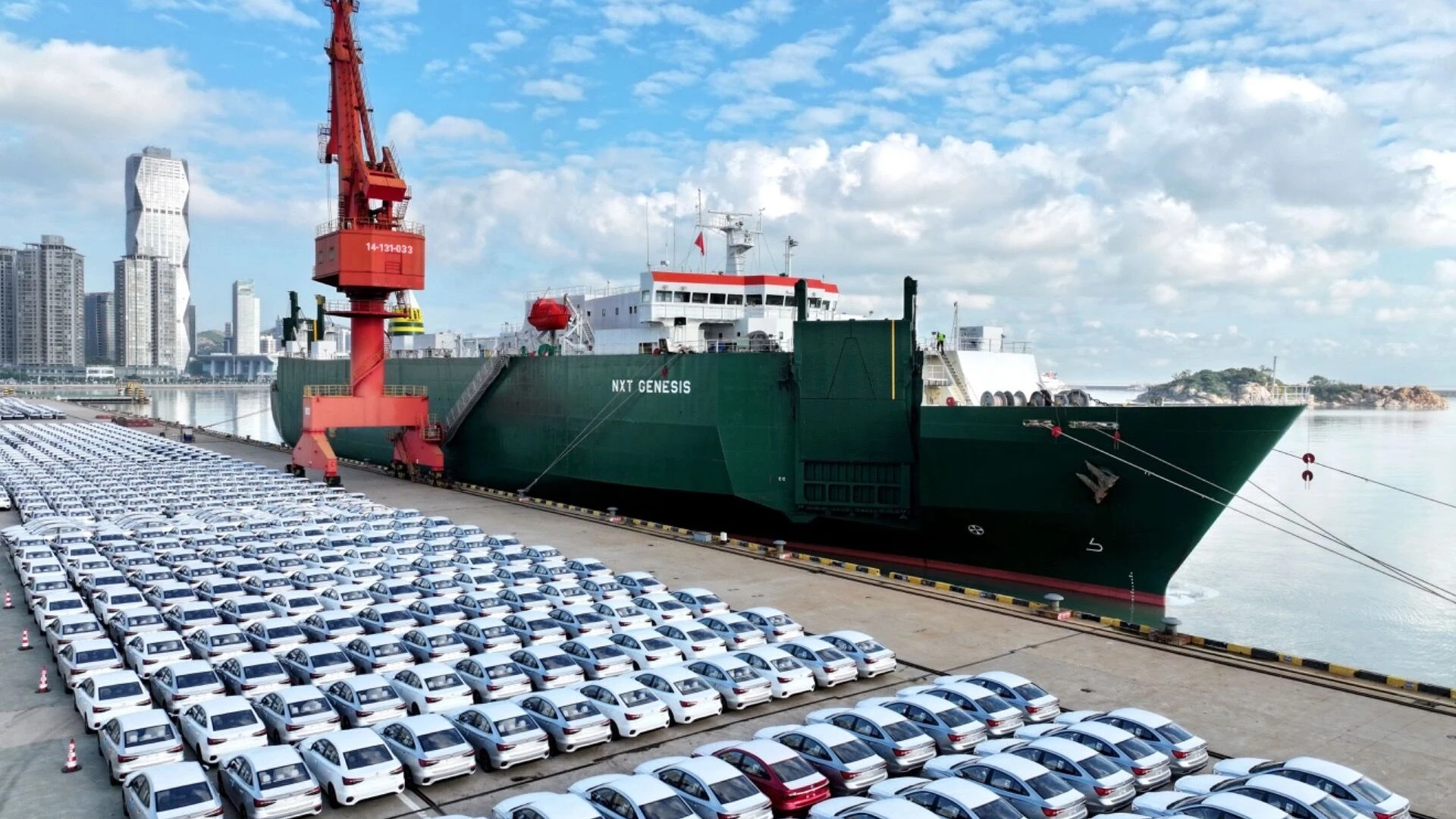 China já exportou mais carros em oito meses do que em todo o ano de 2025