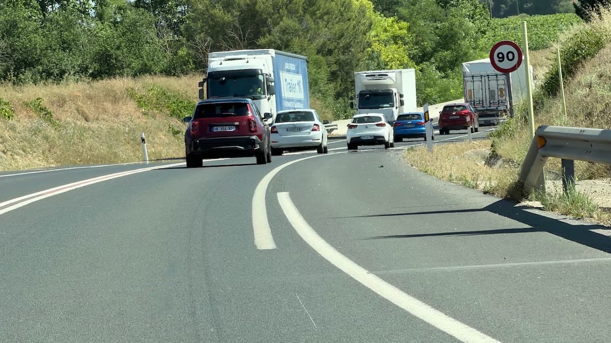 Vai conduzir em Espanha? Atenção às novas regras de trânsito