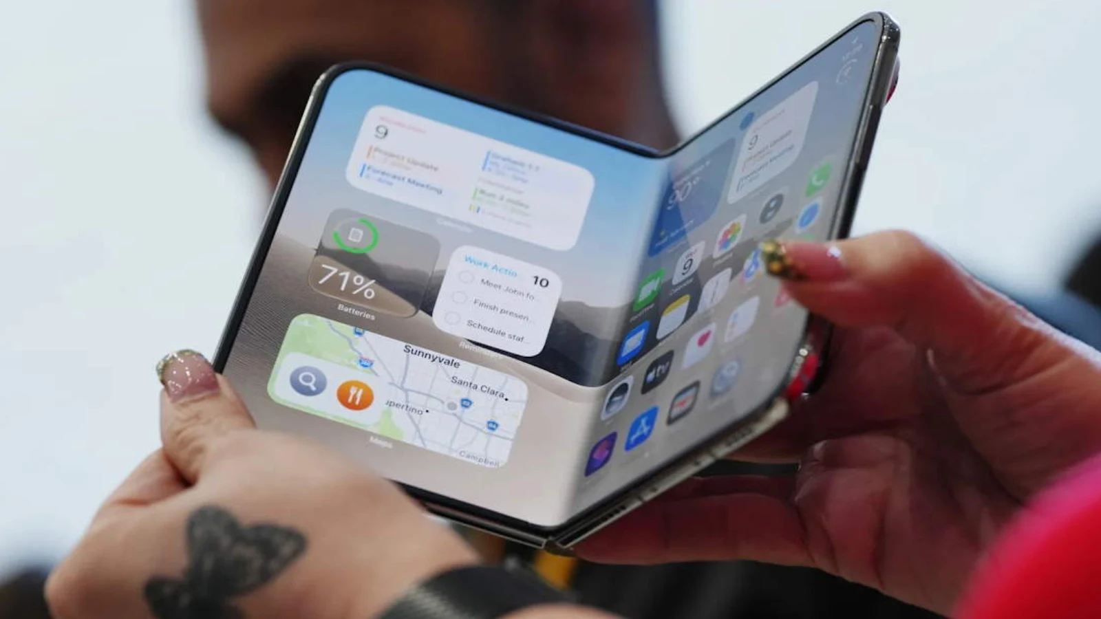 O ecrã do iPhone Duo afunda com o dedo? Há um detalhe que ninguém esperava