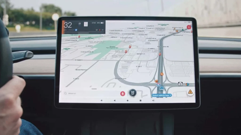 Tesla prepara os seus próprios mapas para melhorar a navegação e corrigir falhas do FSD